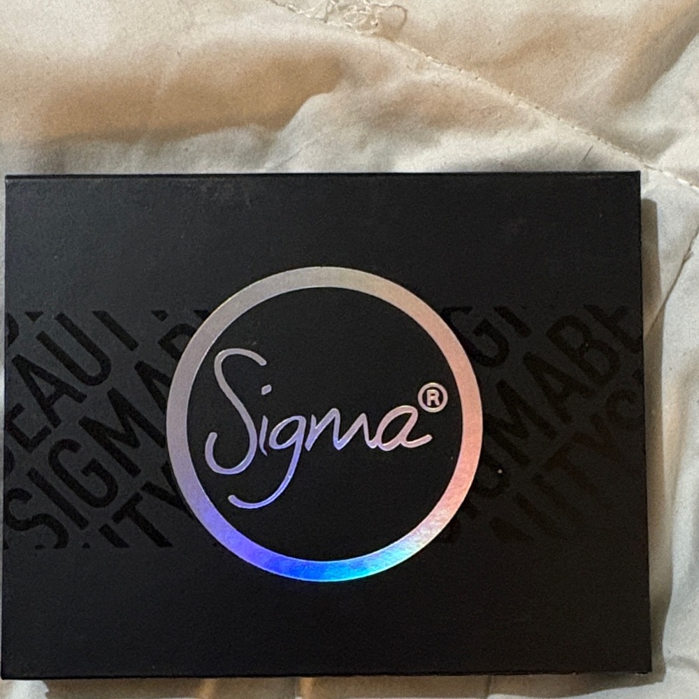 Sigma Beauty Eyeshadow Palette